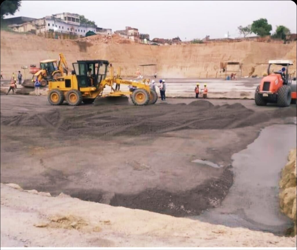 अयोध्या में लगातार चल रहा राम मंदिर निर्माण कार्य, निकला 1.20 लाख घन मीटर मलबा